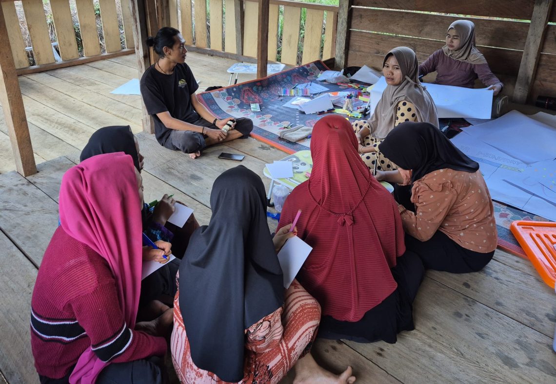 Dira Priansya - Diskusi bersama Tim KM Kampung