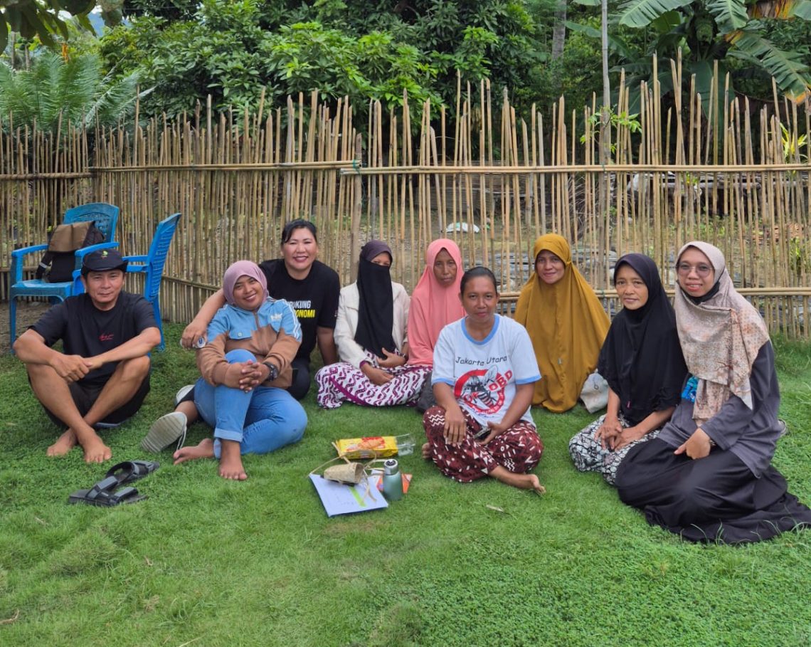 Onna Samada - Wawancara Usaha Anyaman Kups Lampea Nagaya