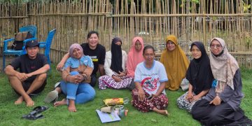 Onna Samada - Wawancara Usaha Anyaman Kups Lampea Nagaya